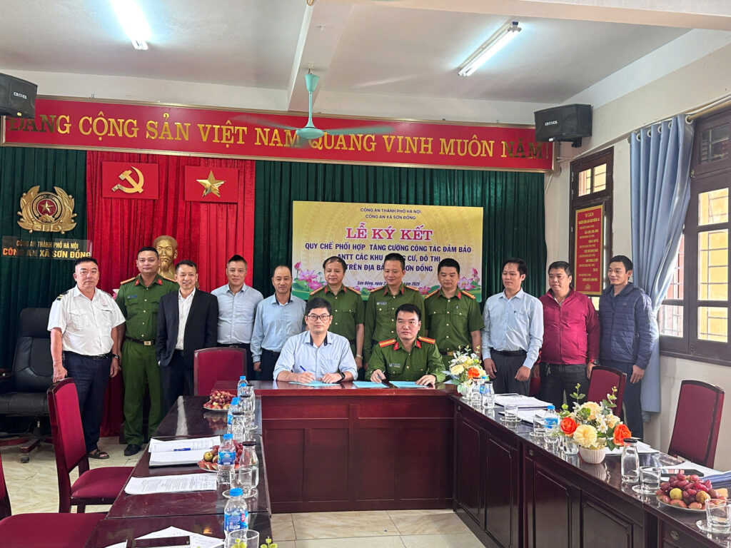 🛡️ Ban Quản lý Khu Biệt thự Vườn Cam ký kết Quy chế phối hợp đảm bảo an ninh trật tự với Công an xã Sơn Đồng